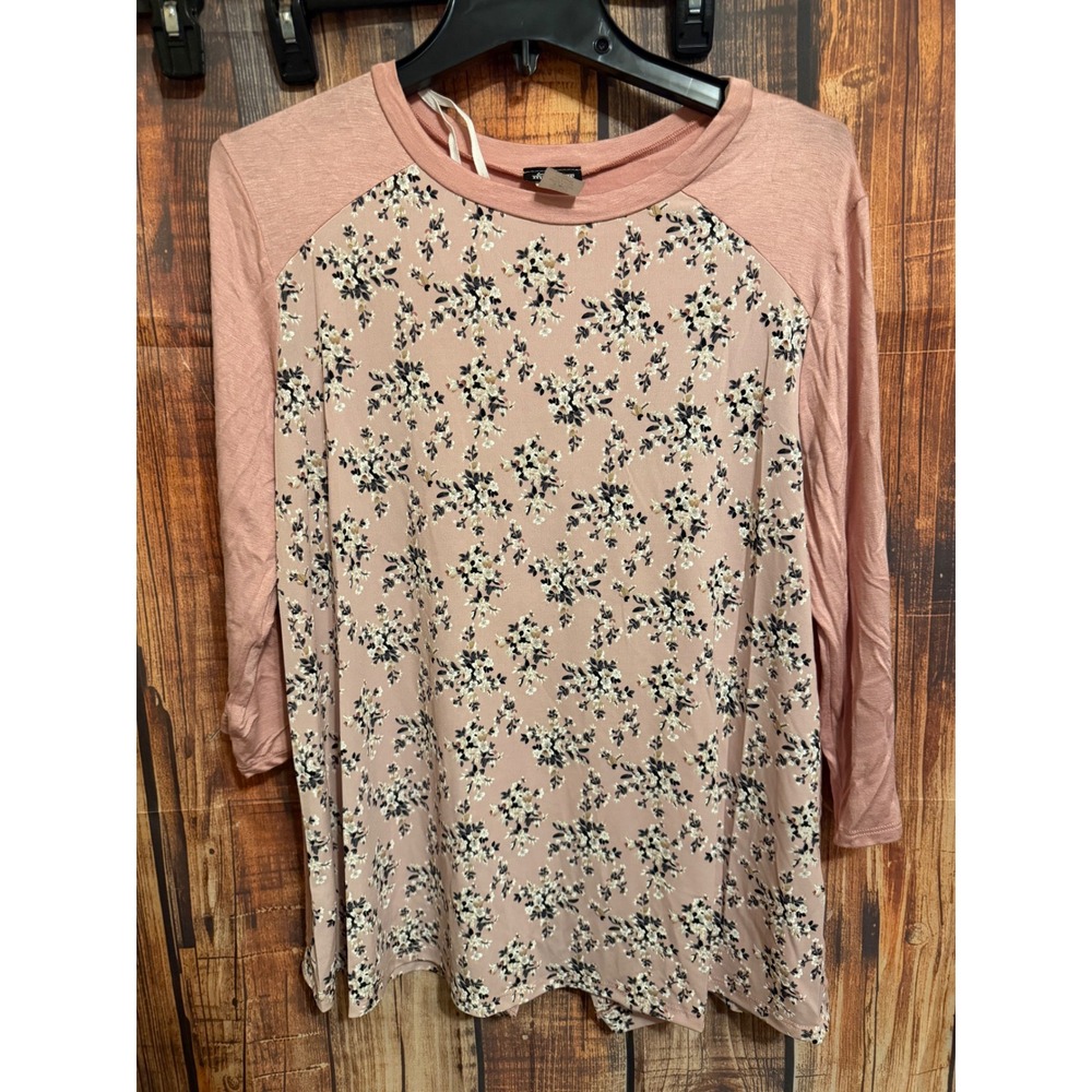 Fashion Magazine Floral Raglan Split Back Top Pink Large T1357
